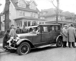 McSwiggin Car-835 S Elmwood, Oak Park 1926(1).jpg