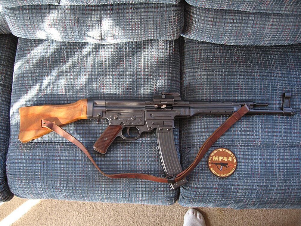 393025594_MP-44right.thumb.JPG.01e55917e6f180c8d178d8956bfec3af.JPG
