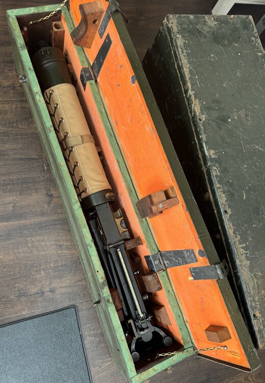 vickers transport case open.jpg